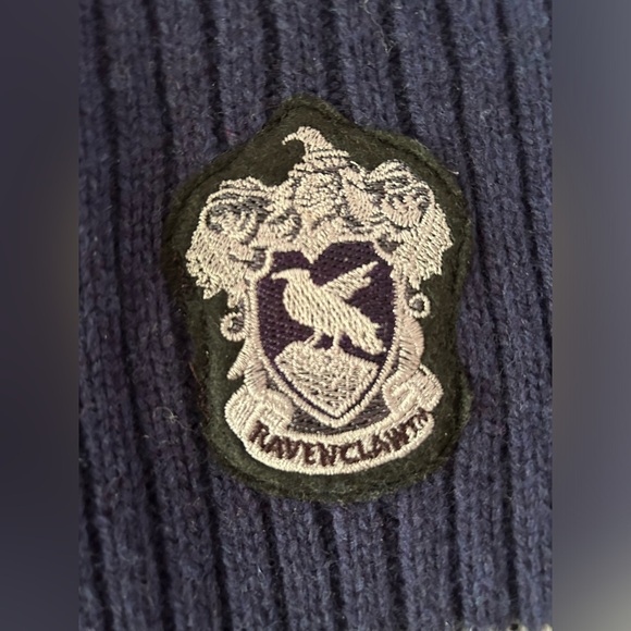 Harry Potter (Universal Studios) Sweater - Picture 6 of 7